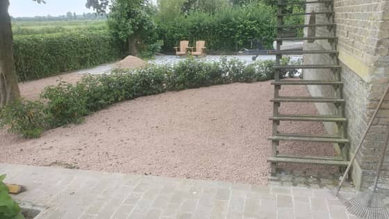 Aangelegde oprit in klinkers door Bouwwerken Bouttelisier in West-Vlaanderen (foto 8)